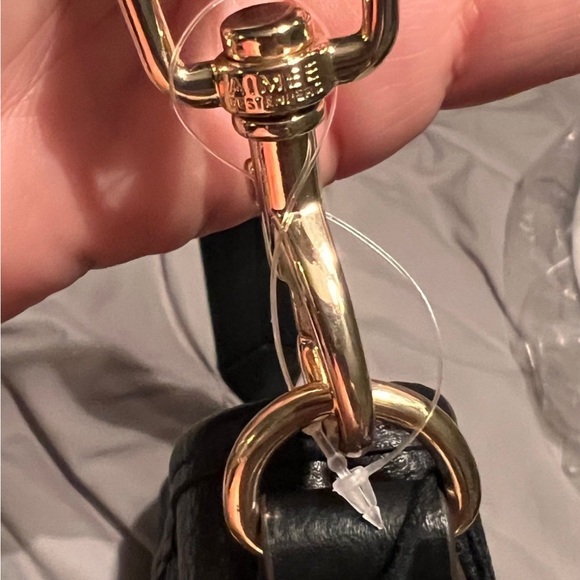 Aimee Kestenberg Elegant Black Leather Shoulder Bag - Picture 8 of 12